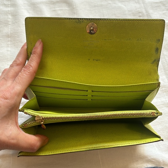 Loius Vuitton Wallet - Picture 8 of 14